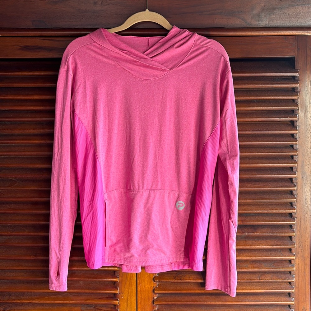 New without tags size S Pelagic sun shirt with hoodie thumb holes vents & pocket